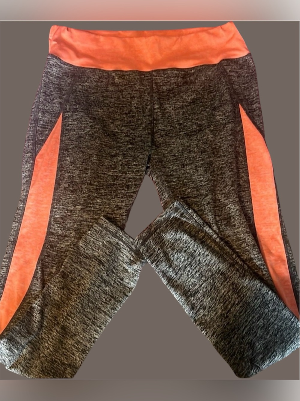 DNLA sport gray and peach size XL leggings